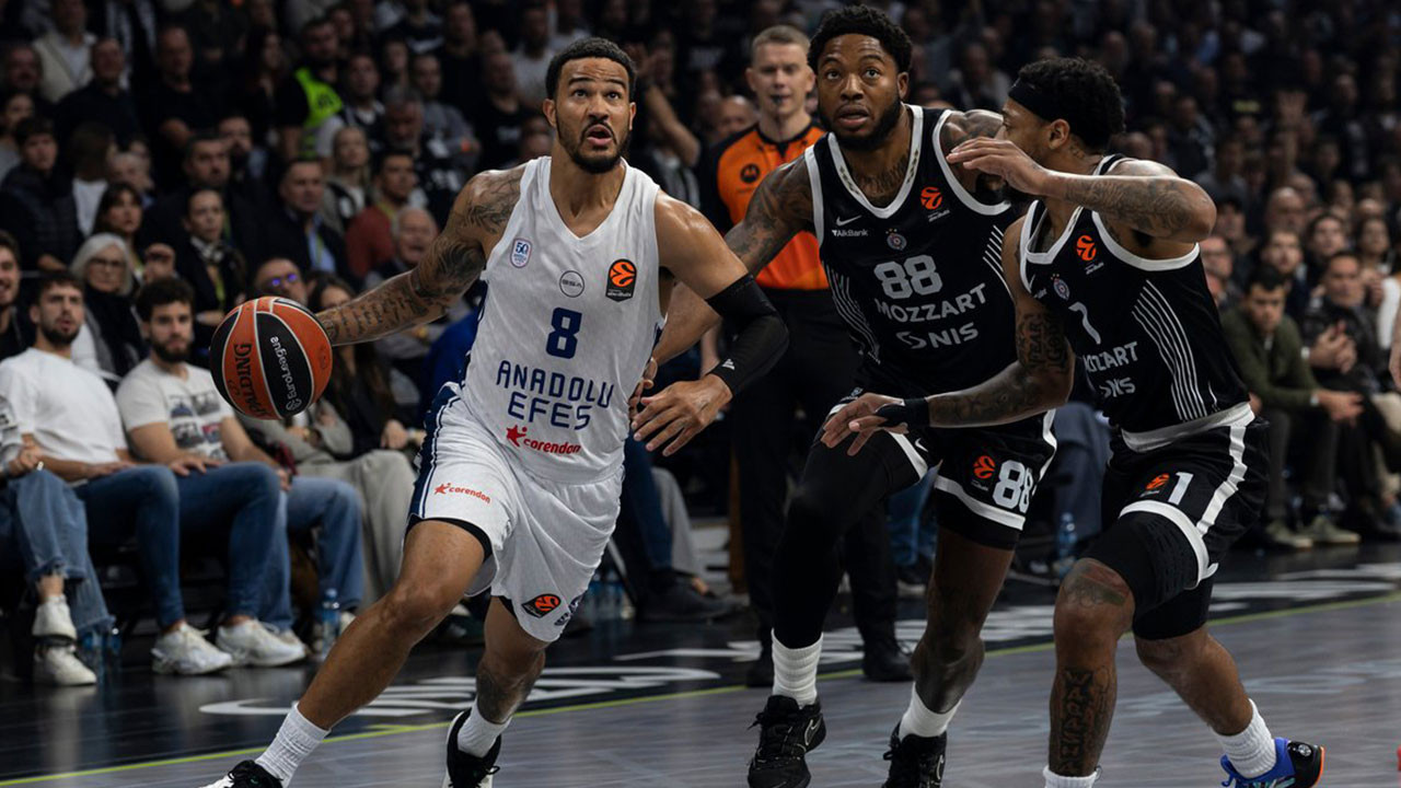 Anadolu Efes Obradovic yönetimindeki Partizan'ı geçemedi
