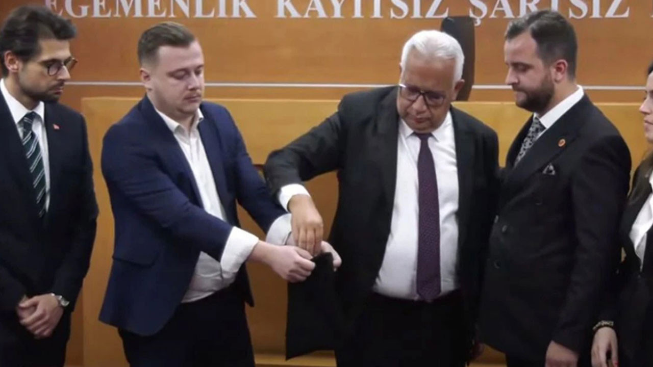 Bayrampaşa kararına CHP'den ilk tepki: AKP yargı eliyle belediyeye çöküyor