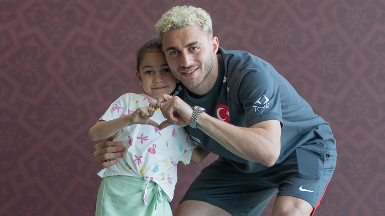 Milli futbolculardan otizmli çocuklara destek