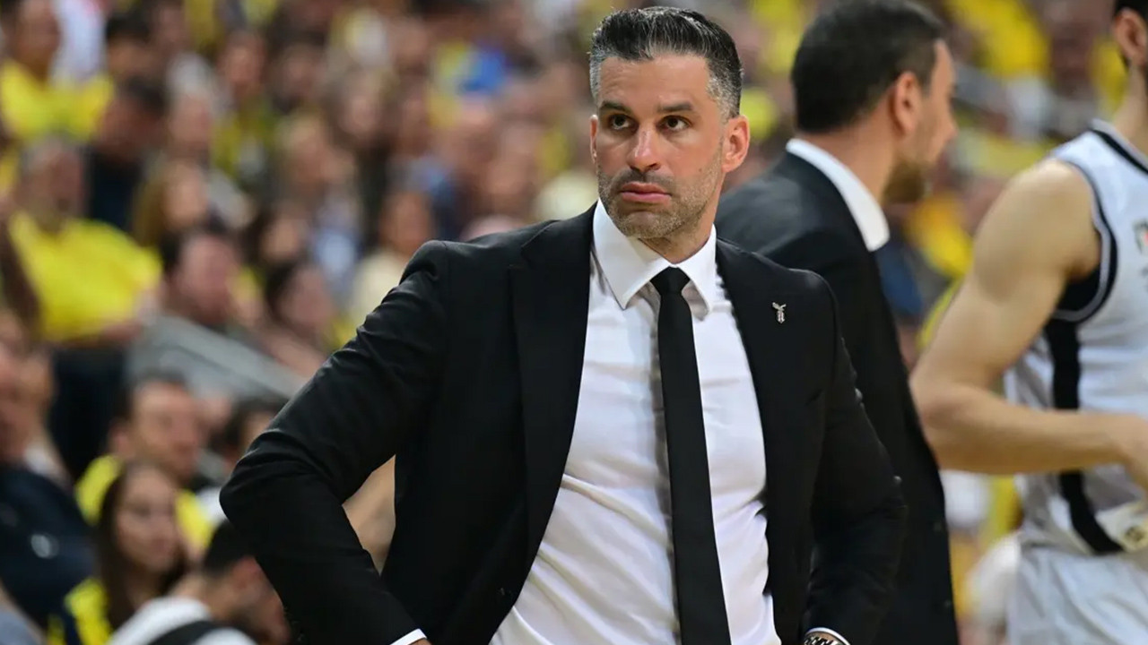 Beşiktaş koçu yabancı oyunculara kapıyı kapattı