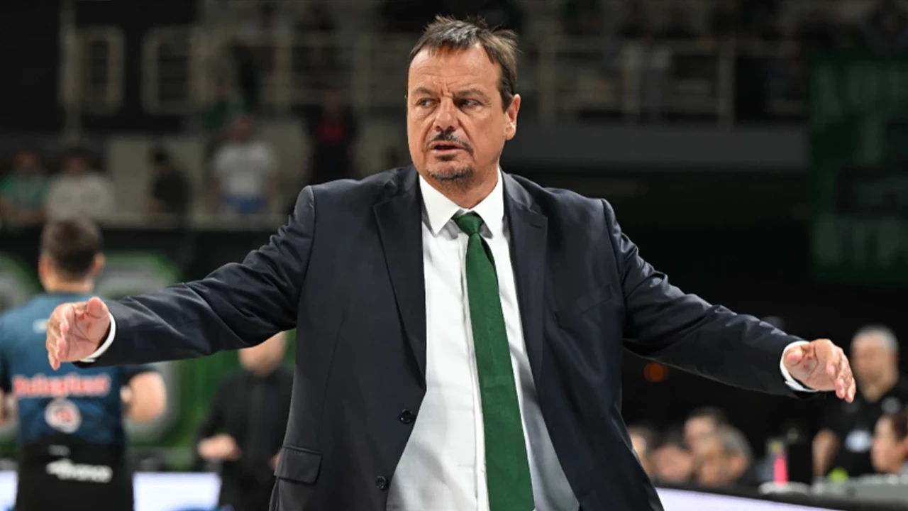 Ergin Ataman çılgına döndü! Oyunculara demediğini bırakmadı