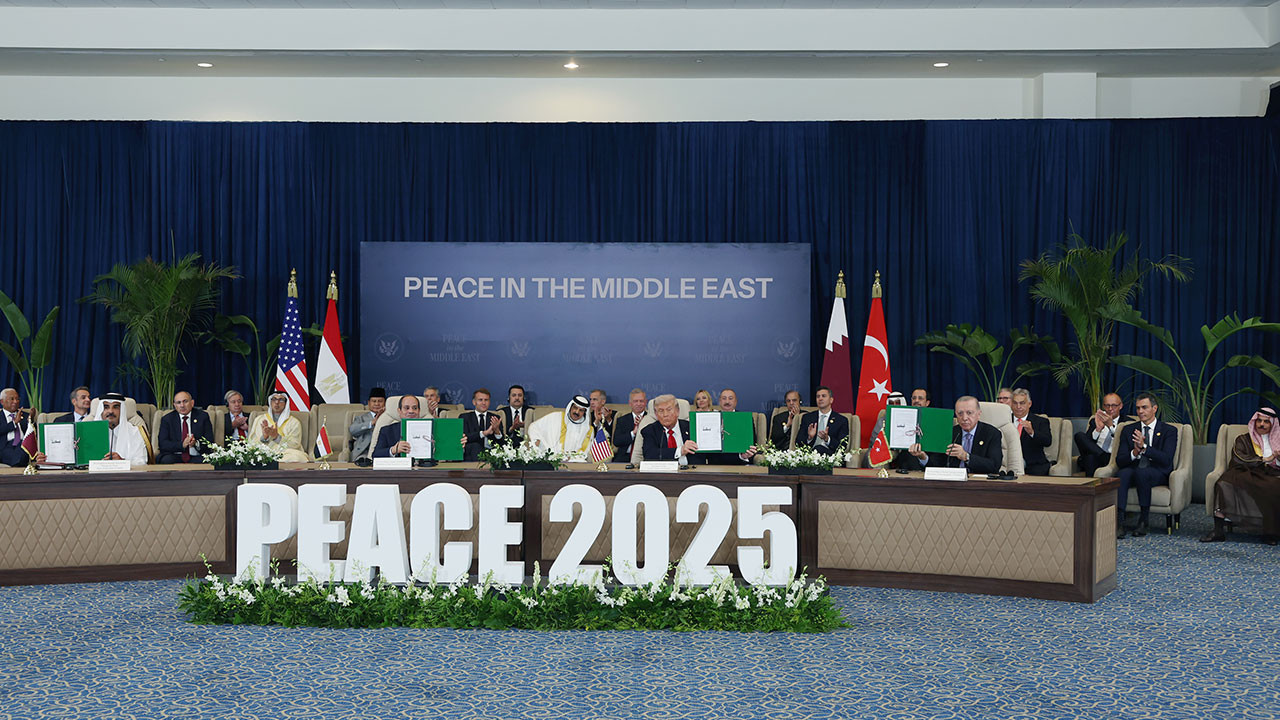 Trump: 'Hamas silah bırakacak yoksa biz bıraktırırız'