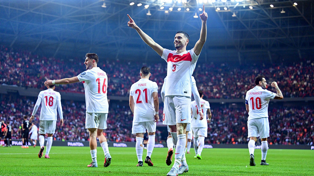 Türkiye dört köşe! Bizim Çocuklar Dünya Kupası’na yürüyor