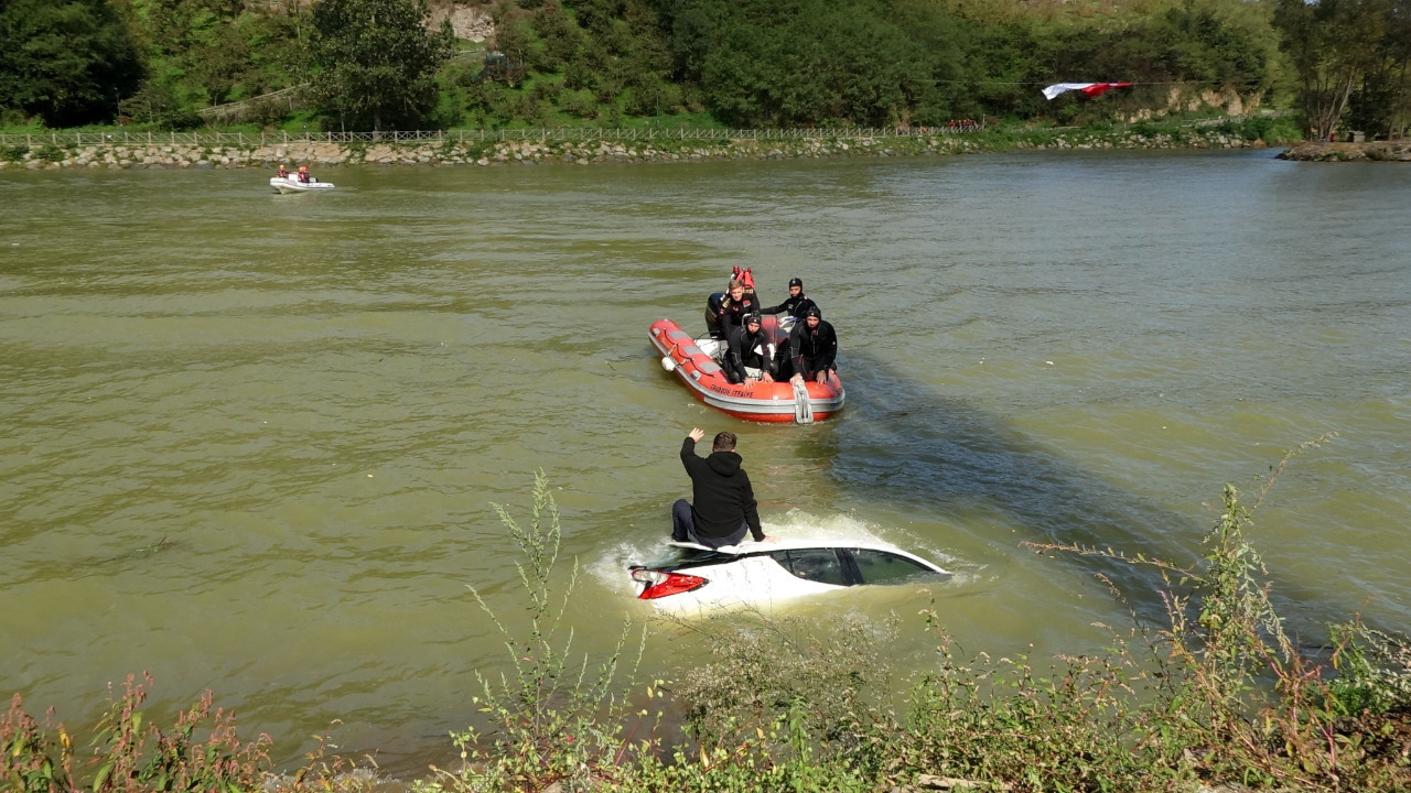 Sera Gölü’nde alarm! Mahsur kalanlar kurtarıldı! Tatbikat gerçeği aratmadı