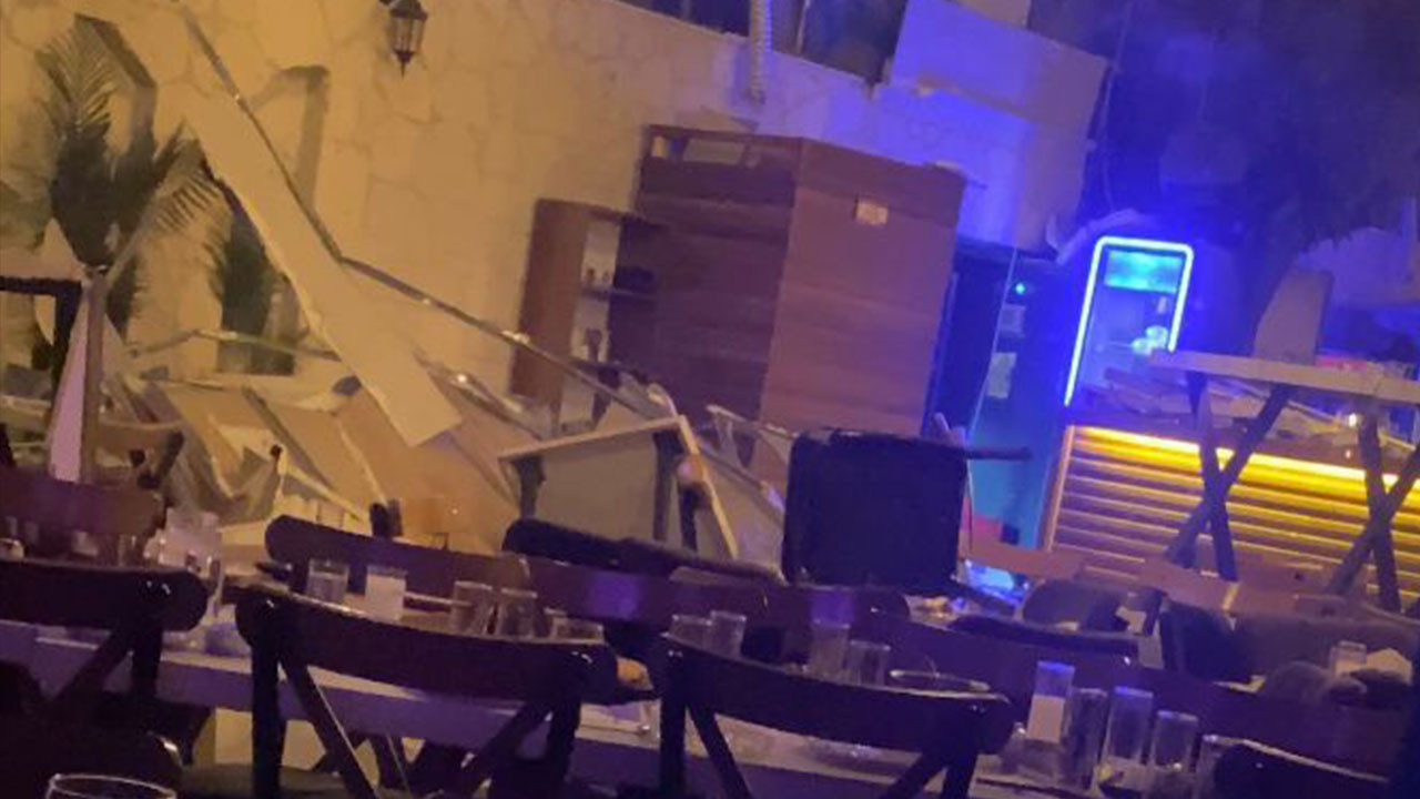 Çılgınlar gibi eğlenenlerin üzerine tavan çöktü. İzmir'de faciaya ramak kaldı. Hastanelik oldular