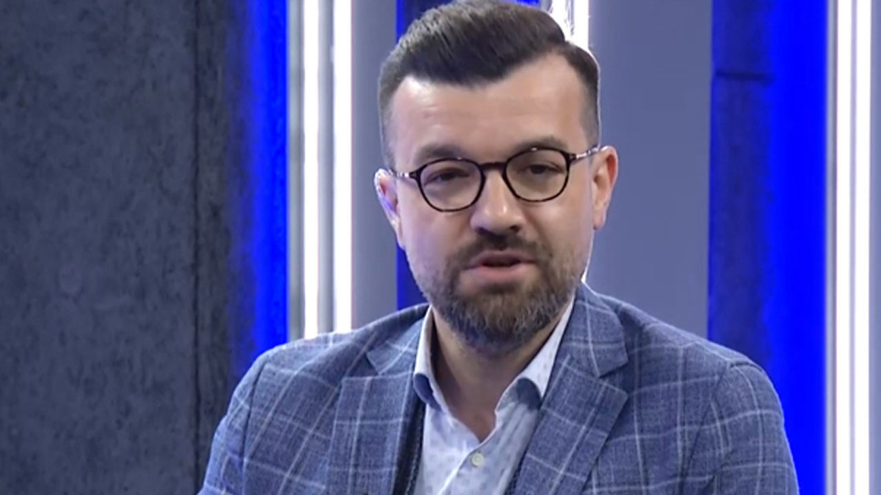 Türkiye ünlülerin ifşasını konuşuyor! Avukat Afşin Hatipoğlu yaşananlara sert çıktı! 'Bu istediğimiz her an istediğimiz herkese dokunabiliriz demek'