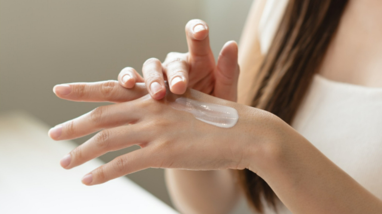 ''Sürekli kırılan tırnaklara doğal çözüm'' diyerek paylaştı! Viral oldu...