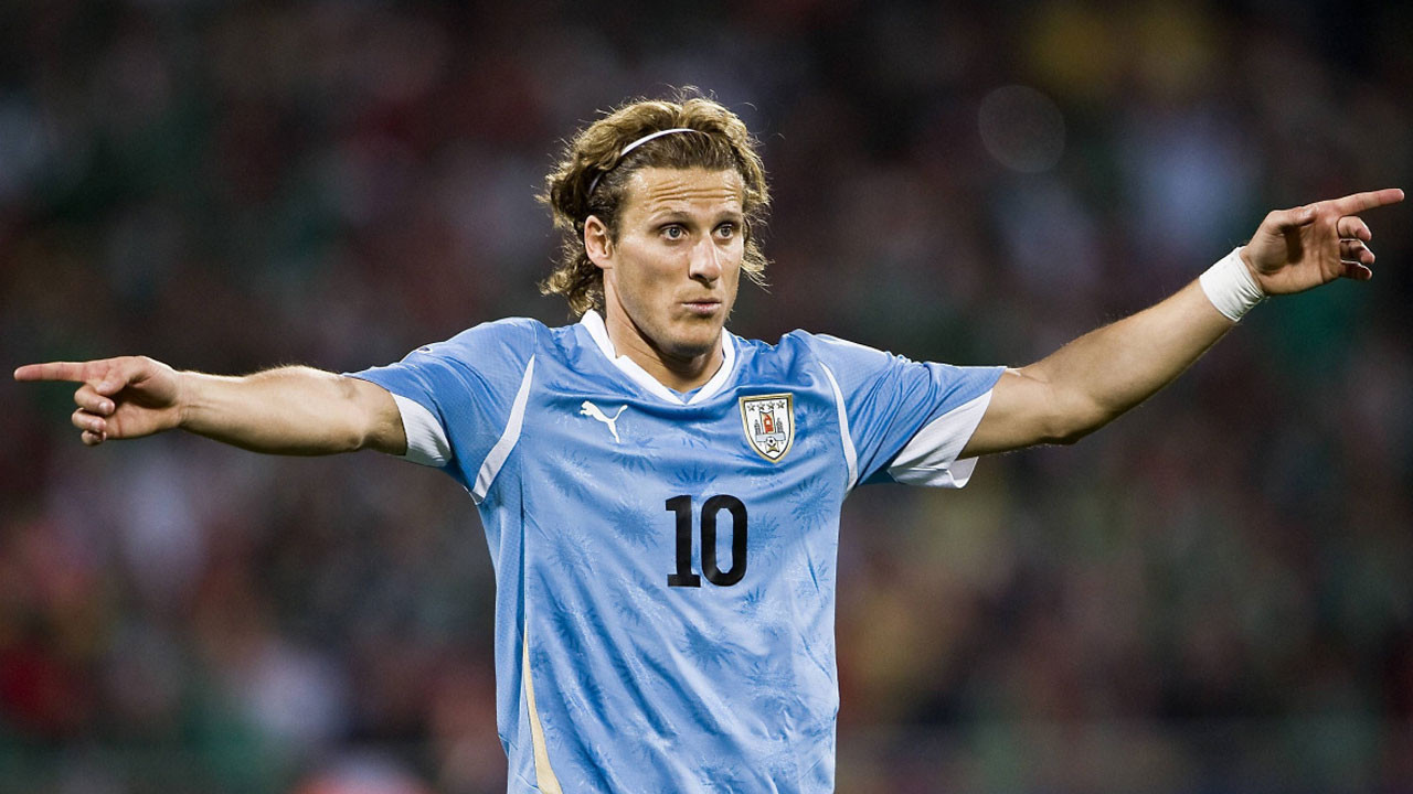 Uruguaylı efsane forvet Diego Forlan hastanelik oldu! Kaburgası kırıldı