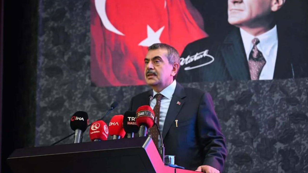 Bakan Tekin: Adres dışı okul kayıtlarına izin verilmeyecek