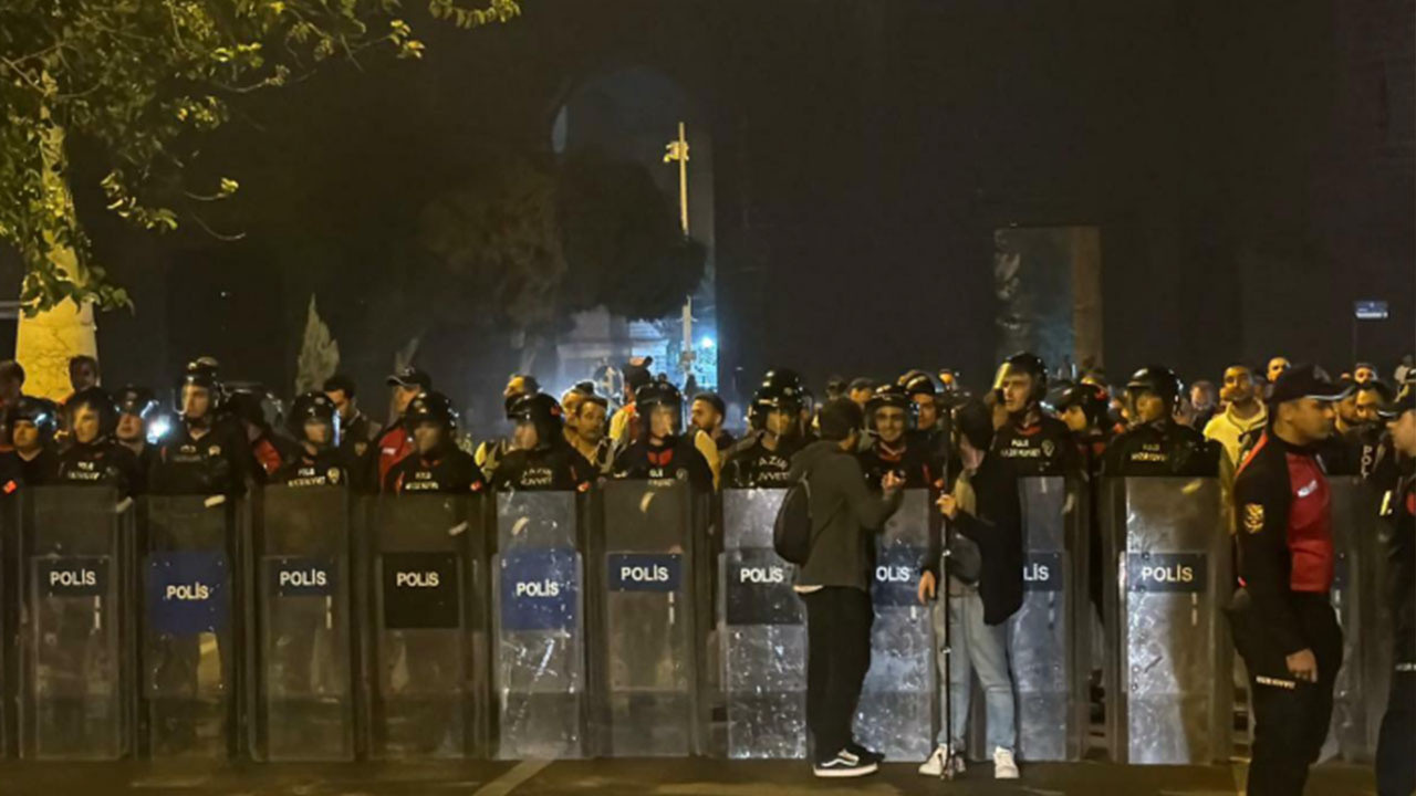 "Öcalan’a özgürlük" diyen DEM Partililer gözaltına alındı