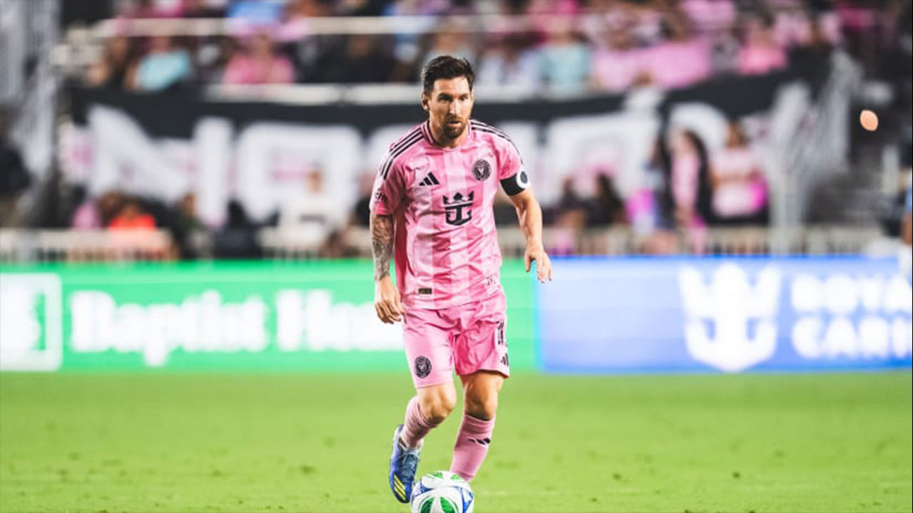 Messi Inter Miami ile sözleşme yeniledi