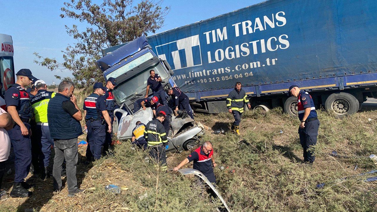 TIR ile otomobil birbirine girdi! 1 ölü
