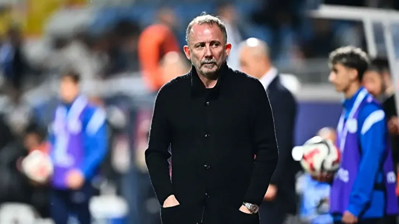 Sergen Yalçın Beşiktaş'ta o ismi eleştirdi: "Yaptığı işleri görüyorsunuz"