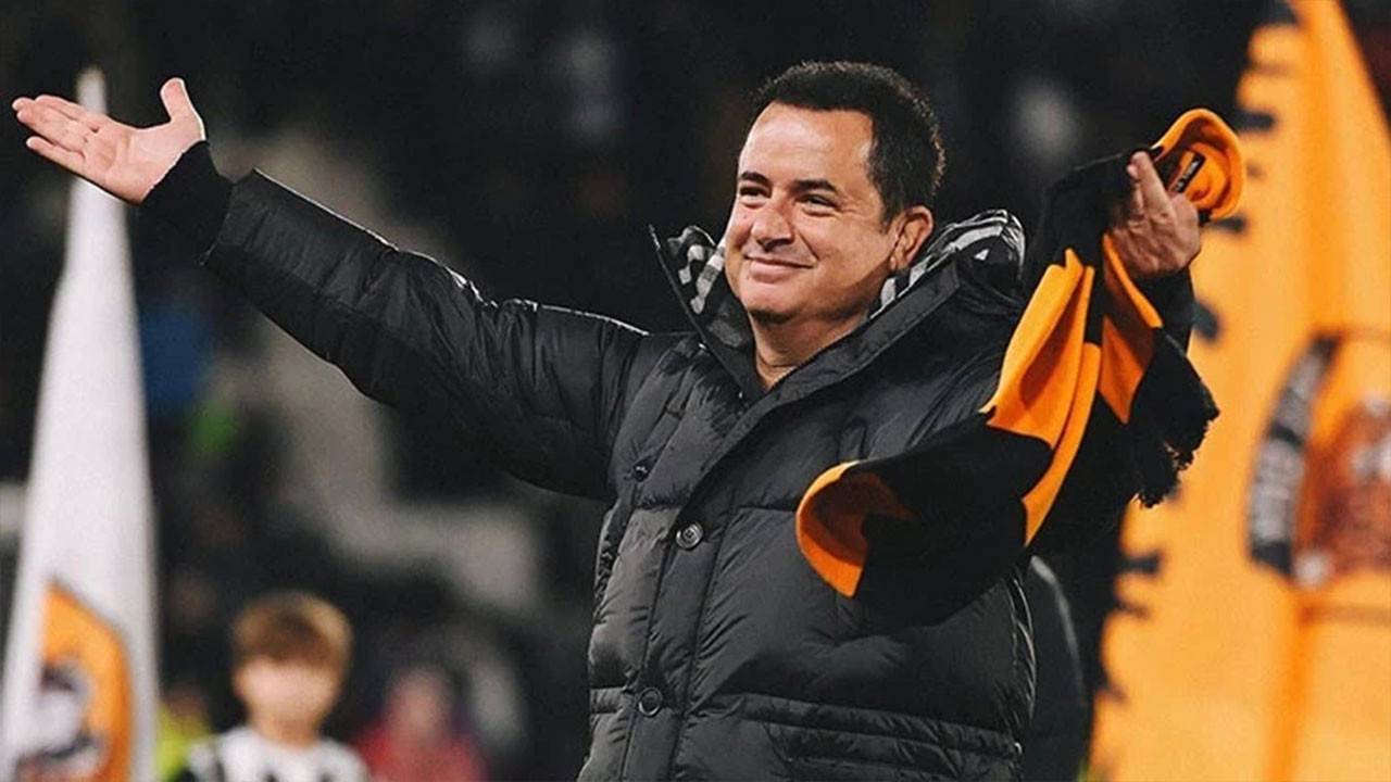 Acun Ilıcalı hakem skandalı sonrası Türk futbolu için isteğini hatırlattı