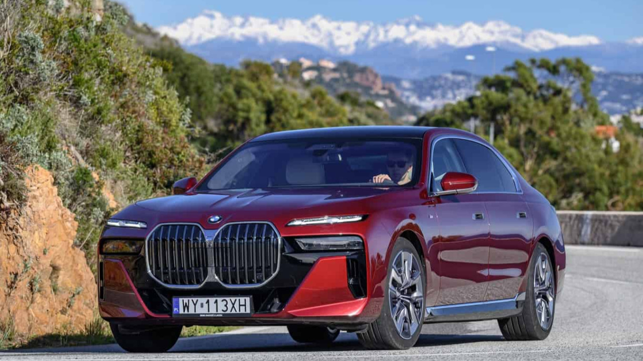 Lüksün kralı Bmw 7 serisi yenilendi