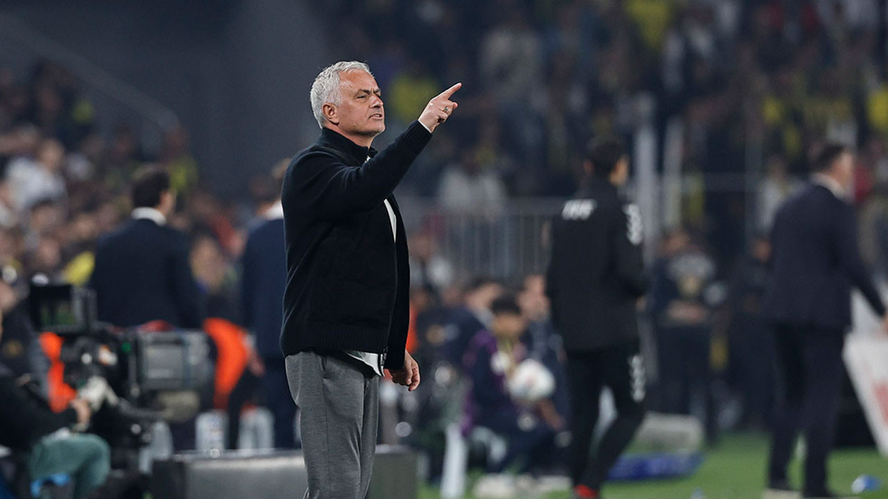 Fenerbahçe'den sonra hemen iş bulmasına Mourinho bile şaşırdı