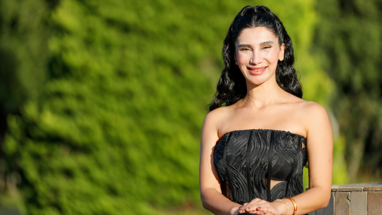 Hem yönetmenliğini hem oyunculuğunu yaptı