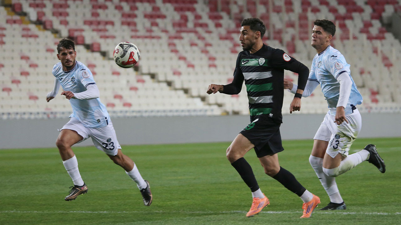 Serik Spor'dan 4 gollü galibiyet