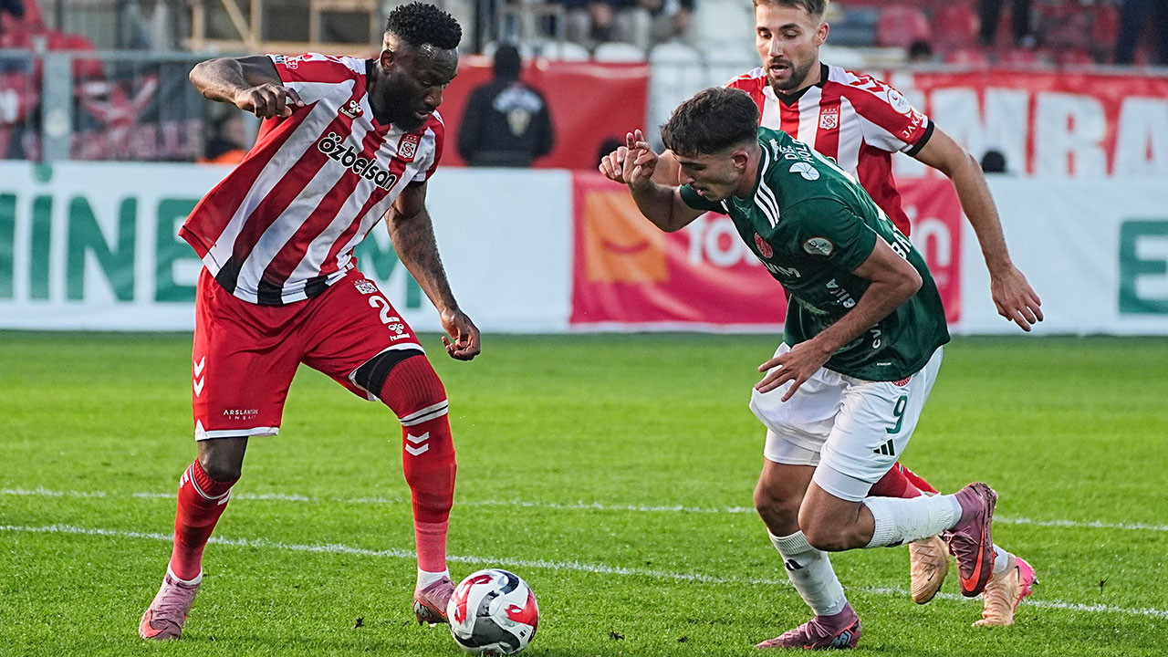 Sivasspor, İstanbul'dan puansız dönüyor