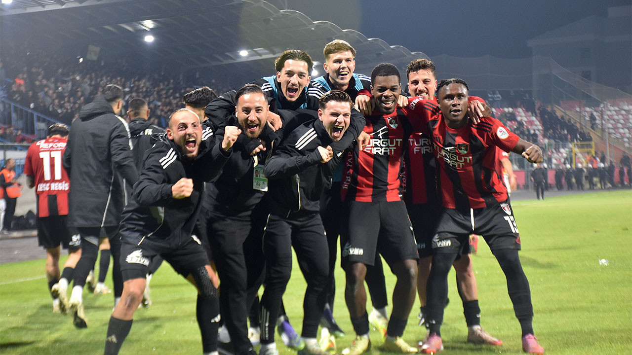 Gol düellosunda kazanan Van Spor FK oldu