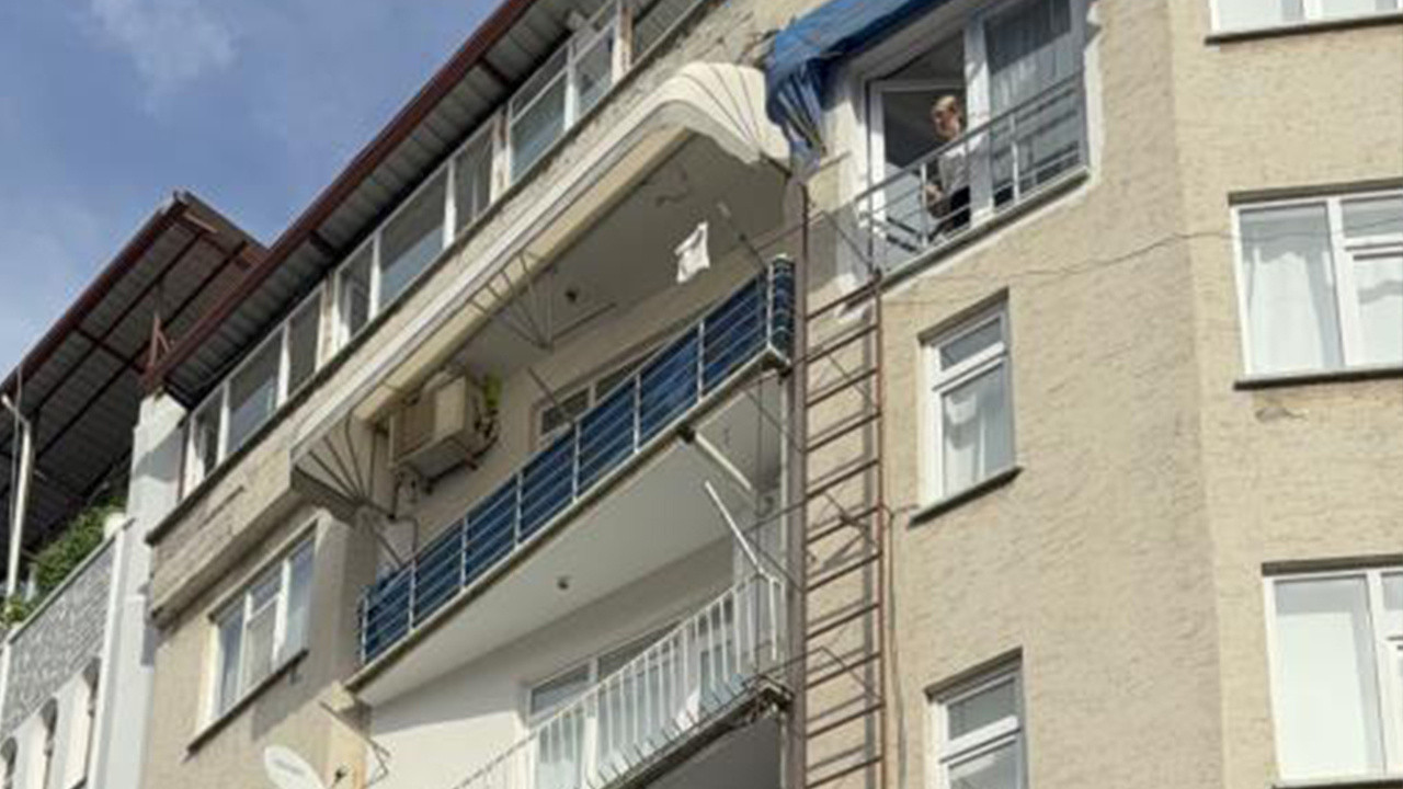 Evinde silahla vurulmuş halde bulundu!