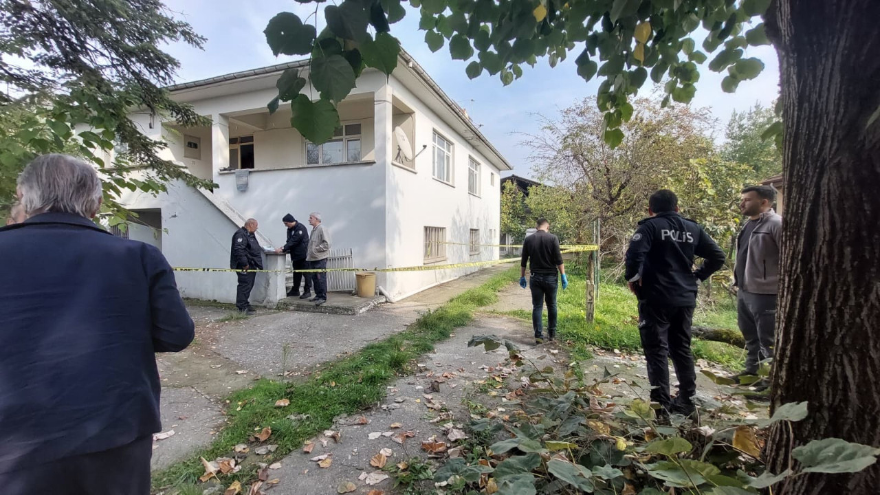 Eniştesi evde ölü bulmuştu, son yolculuğuna uğurlandı
