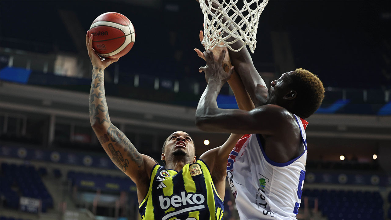 Fenerbahçe 'Çekmece'den son anda çıktı