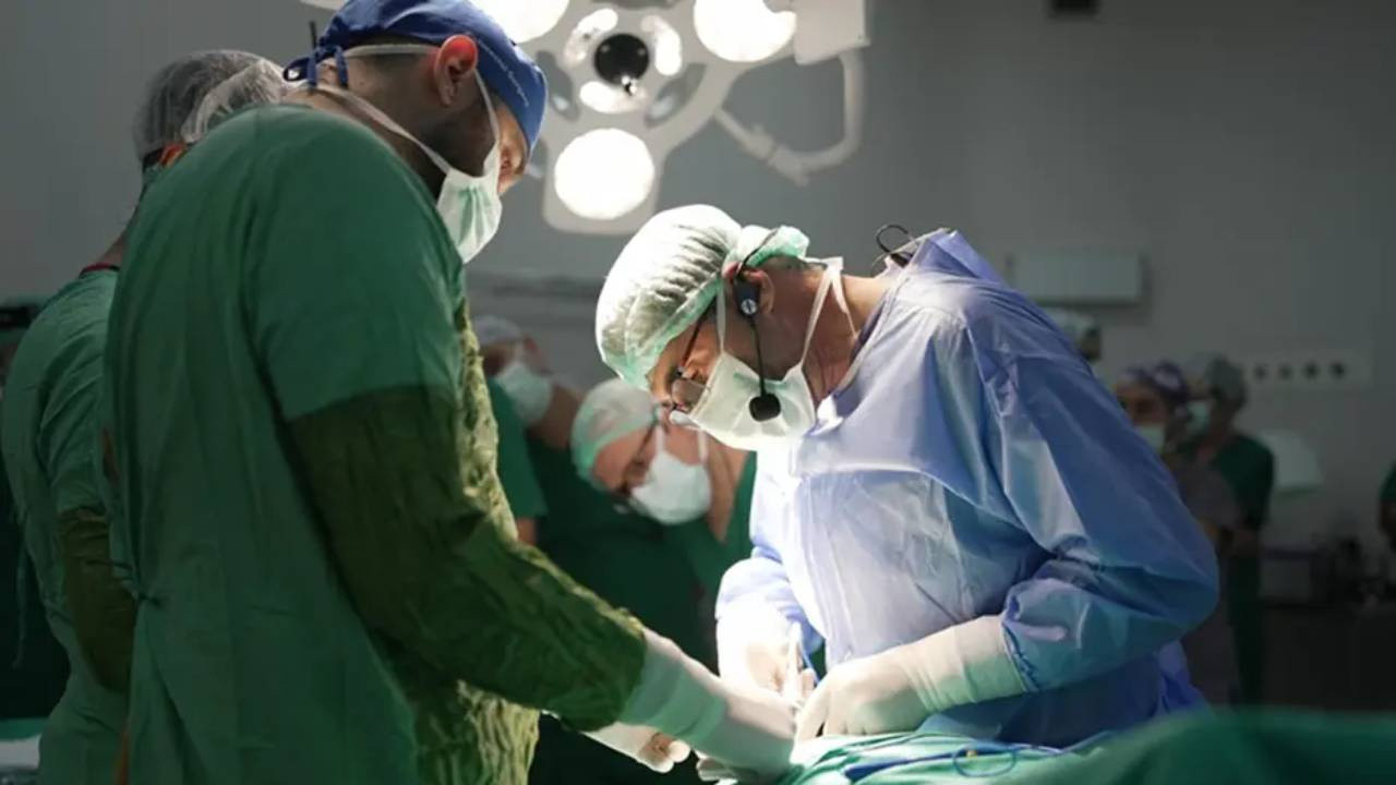 Sürekli ağlıyordu: İki yaşındaki çocuk toplu iğne yutmuş!