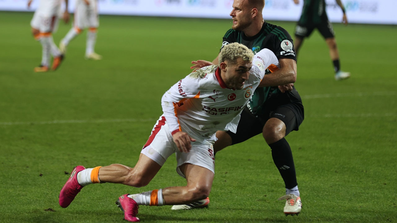 Barış Alper Yılmaz Galatasaray Divanı'nı karıştırdı: İsimsiz mi geldi dünyaya!