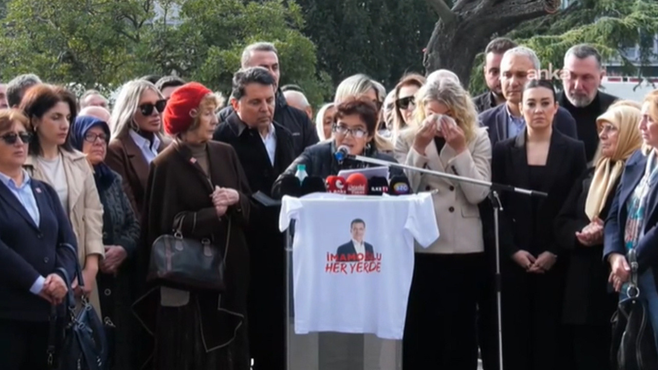 Dilek İmamoğlu tutuklanan akademisyenin annesi konuşurken gözyaşlarını tutumadı