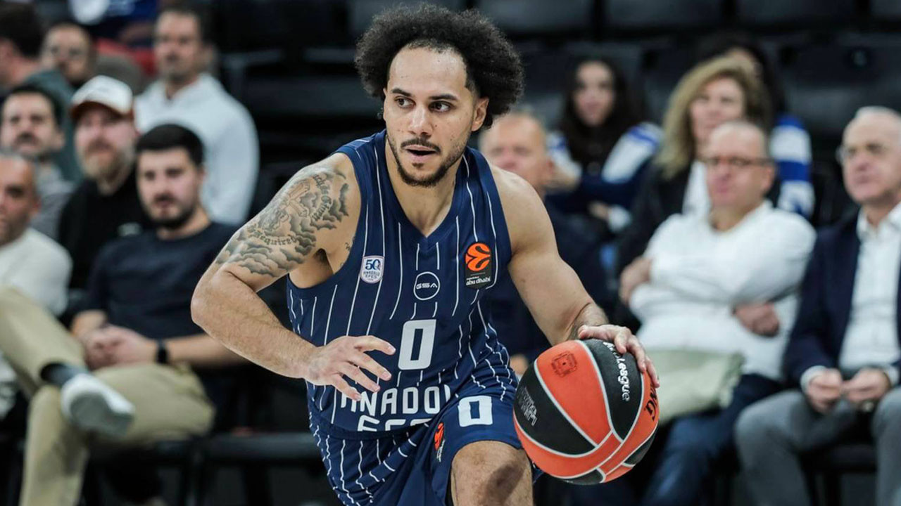 Anadolu Efes'in başına gelmeyen kalmadı: Şimdi de Larkin'den kötü haber!