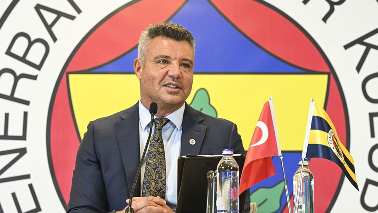 Fenerbahçe'de Sadettin Saran'ın transfer listesi ortaya çıktı! Galatasaraylı olduğunu açıklayan dünya yıldızı da yer alıyor: 37 kupası var