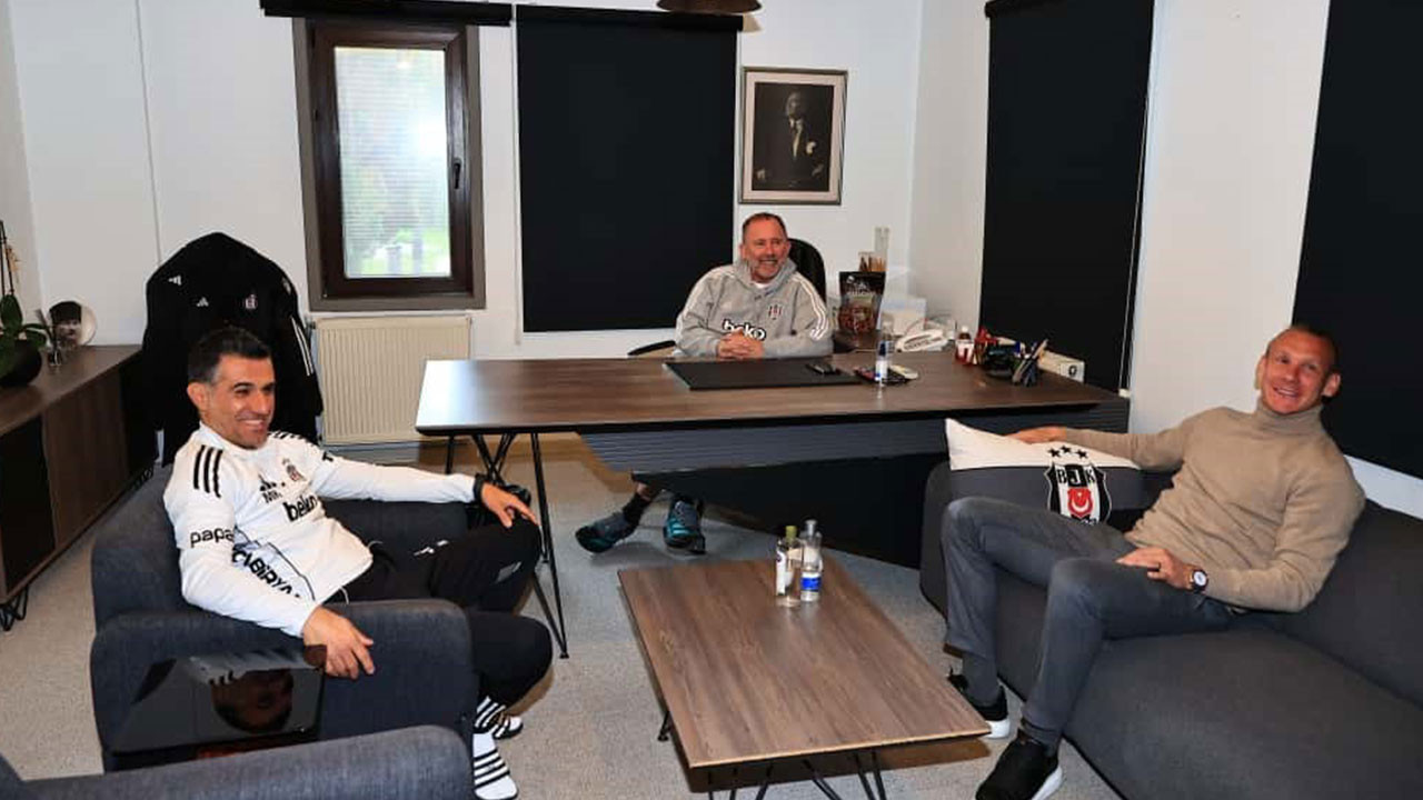 Beşiktaş'a eski yıldızı Vida'dan sürpriz ziyaret