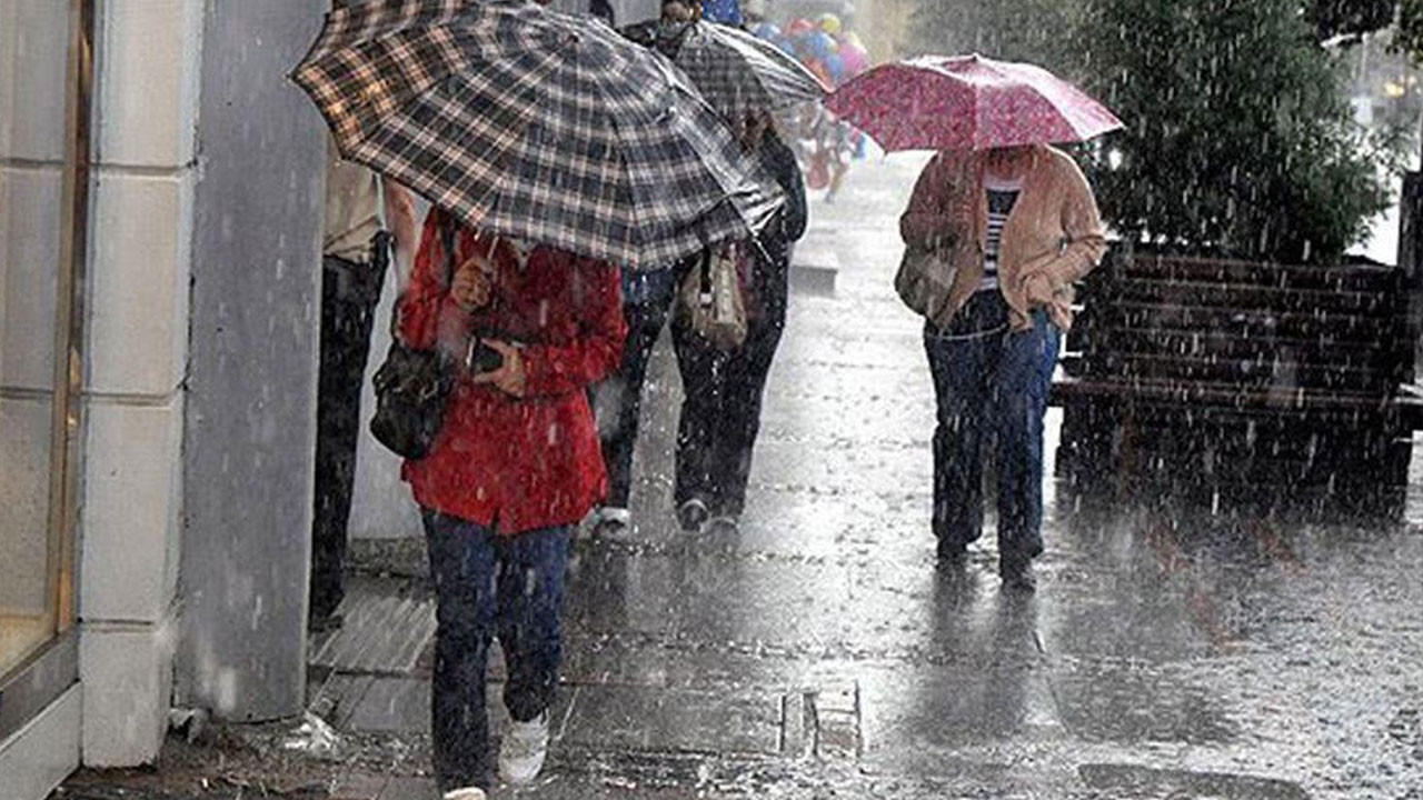 Meteoroloji saat vererek uyardı! İstanbullular dikkat