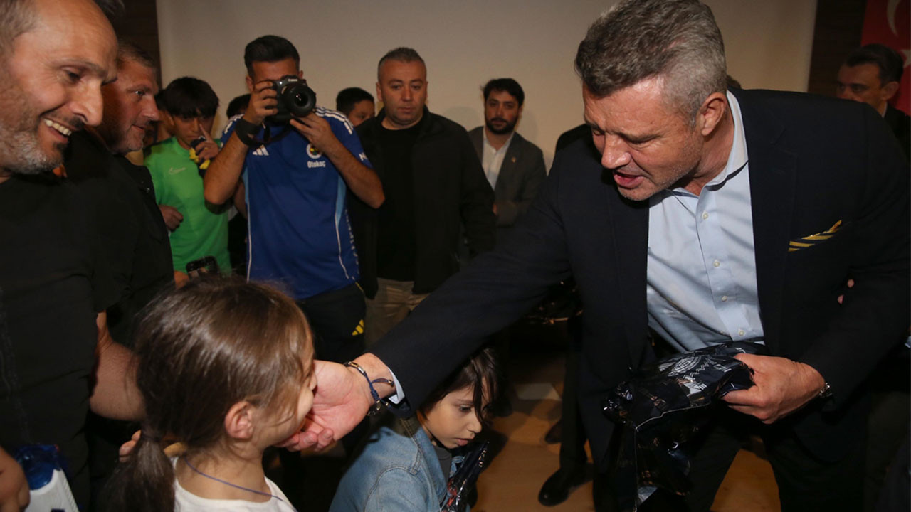 Sadettin Saran'dan Rize'de okul ziyareti