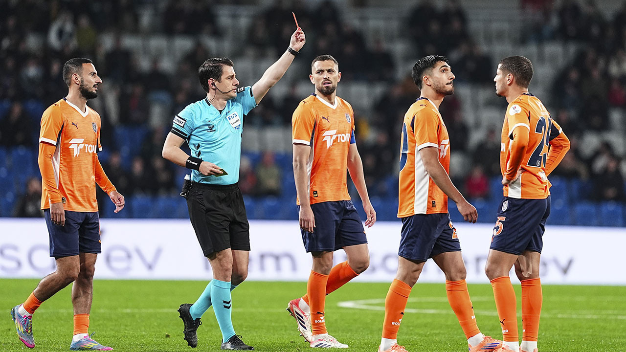Başakşehir-Trabzonspor maçına VAR kararları damga vurdu