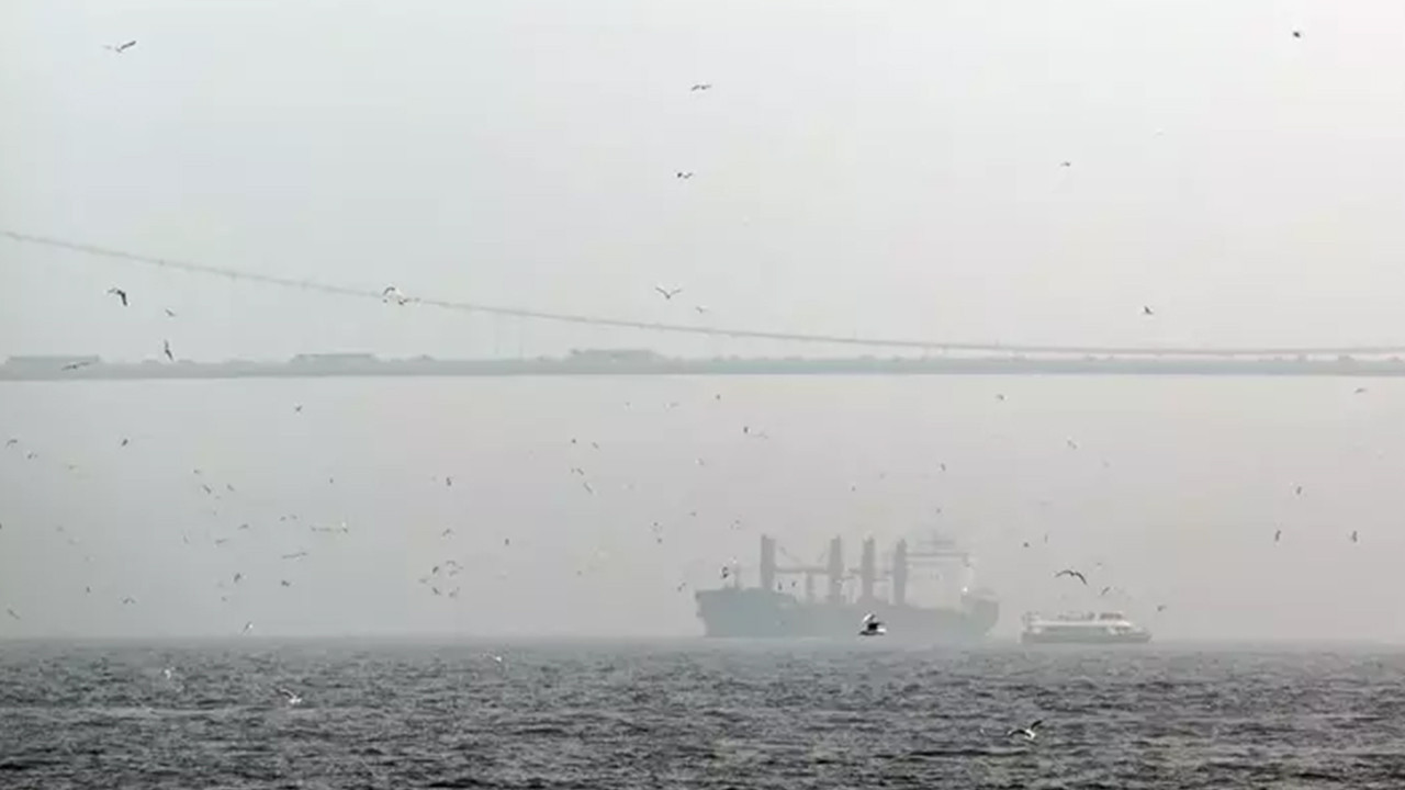 İstanbul Boğazı'nda gemi trafiği çift yönlü kapatıldı