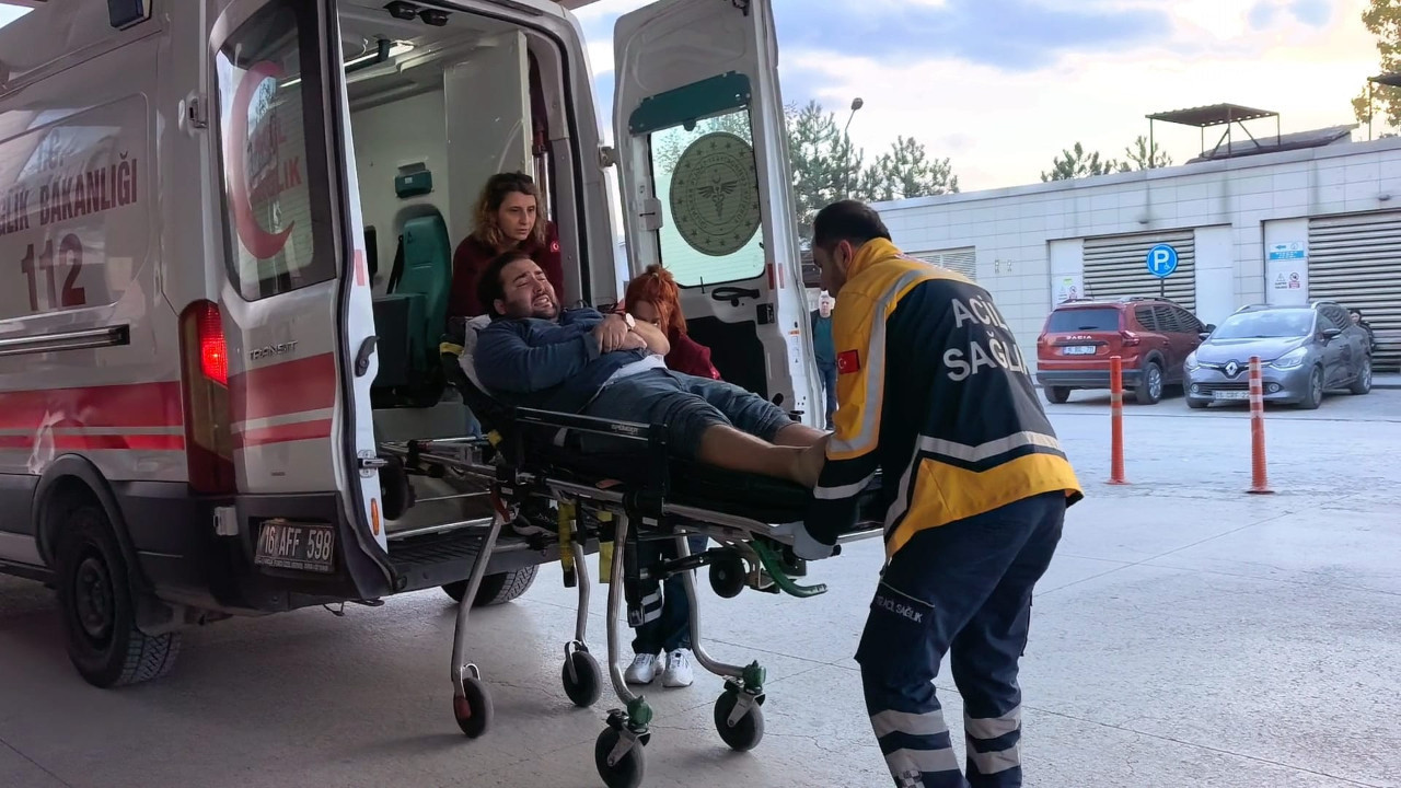 Mühendis 600 kiloluk demir silindirin altında kaldı