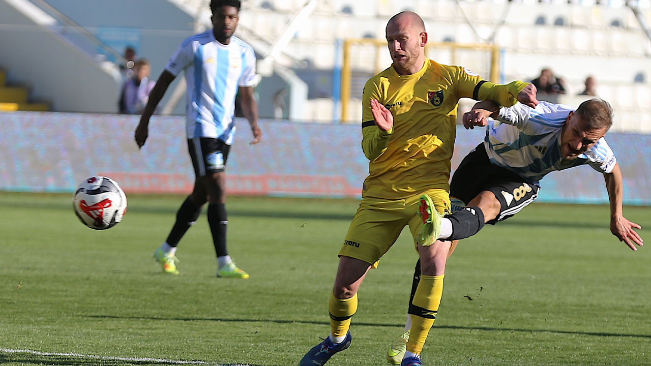 Erzurumspor mağlubiyetin acısını İstanbulspor'dan çıkardı