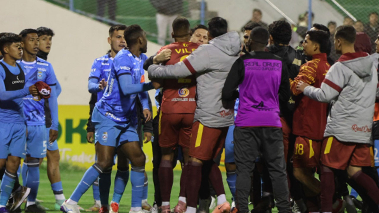 Ortalık savaş alanına döndü! 17 kırmızı kart çıktı: Tekme ve yumruklar havada uçuştu