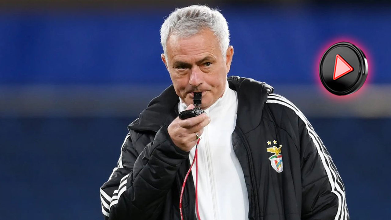 Yine Jose Mourinho yine olay! Maç oynanırken öyle bir şey yaptı ki...