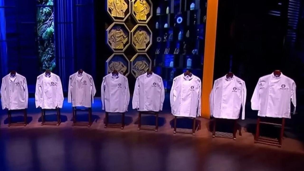 Masterchef’te ünlü şef Maksut Akşar yarışmacıları terletti! İlk ceketin sahibi bakın kim oldu?