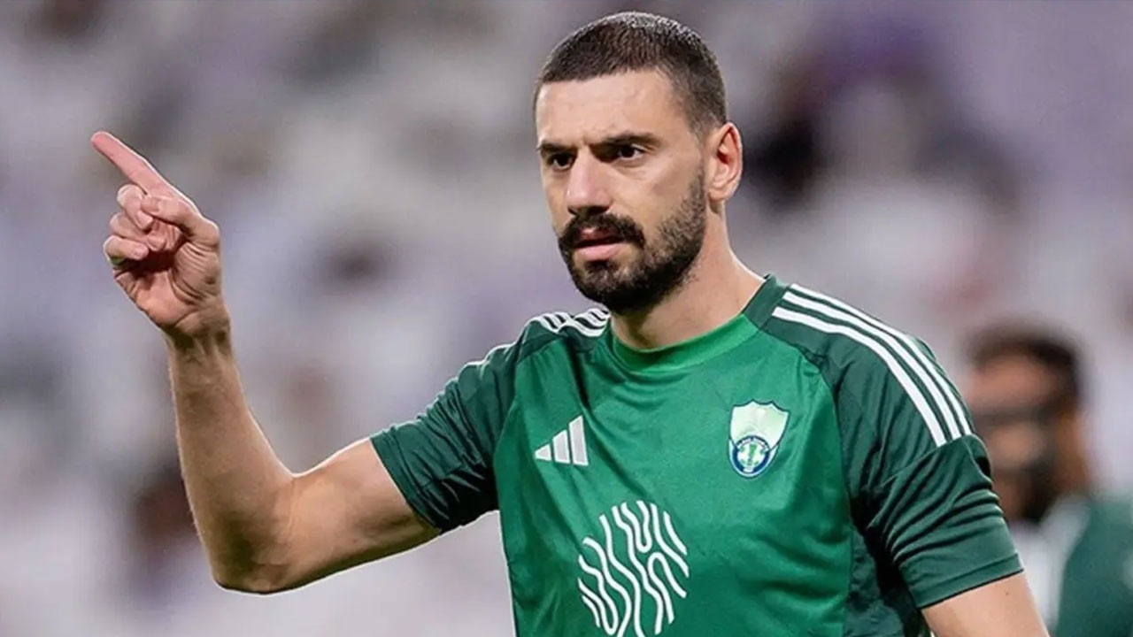 Fenerbahçe ile anılan Merih Demiral imzayı attı