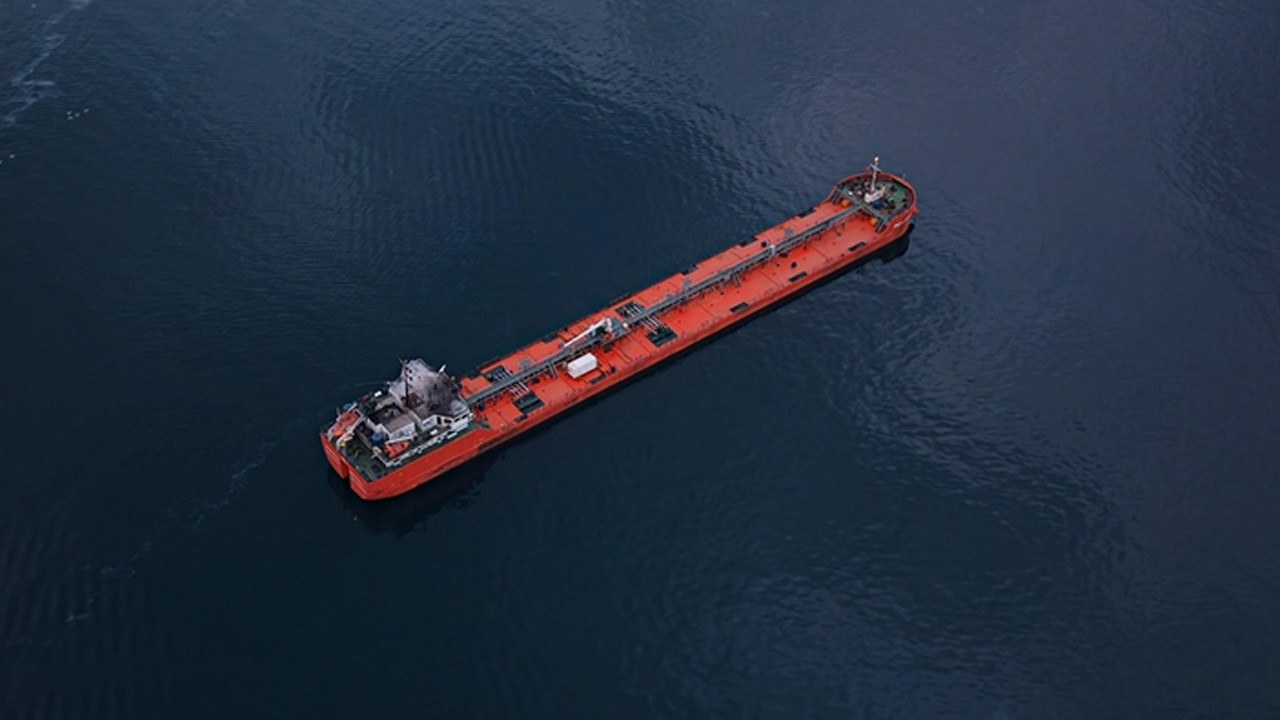 Karadeniz’de vurulan tankerle ilgili kritik açıklama