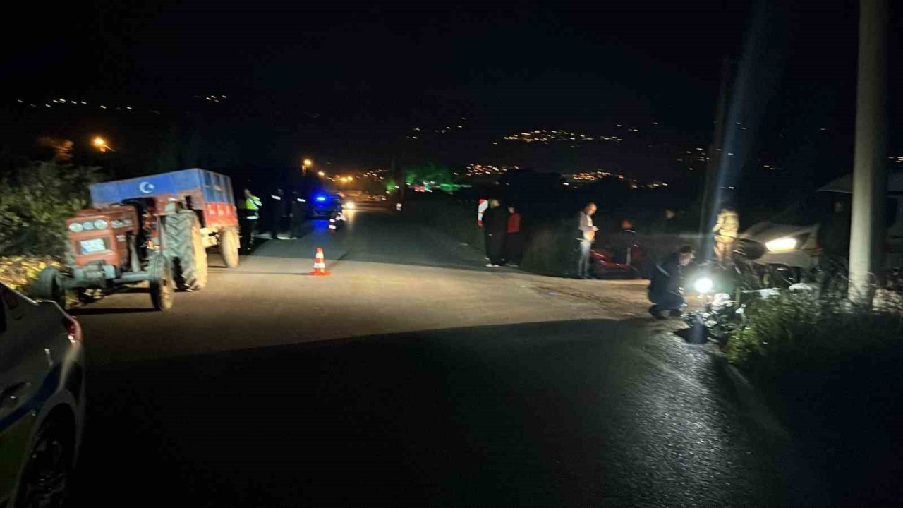 Motosiklet ile traktör çarpıştı: 1 ölü