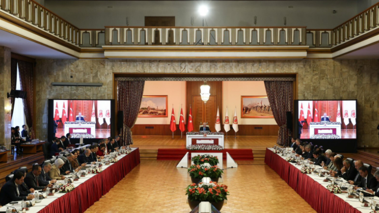 İşte DEM’in süreç komisyonuna sunduğu rapordaki talepler