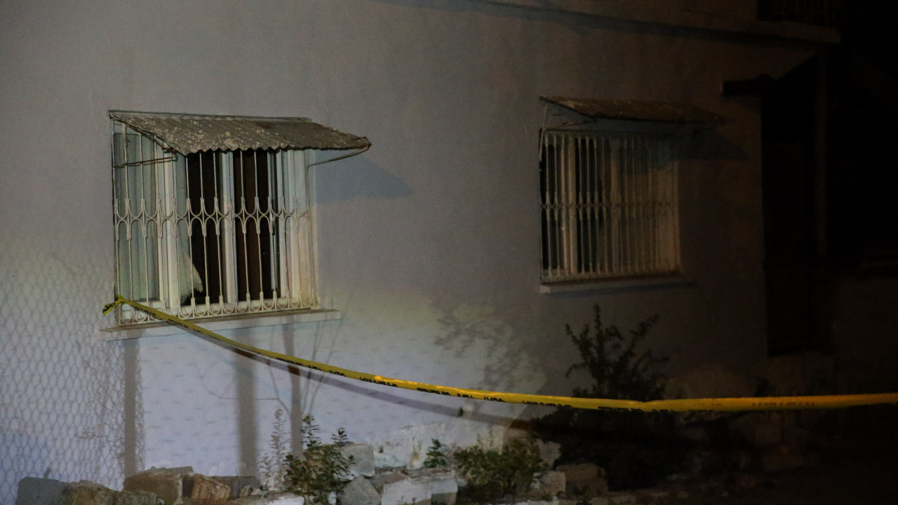 Hatay'da kayıp olarak aranan kadının cesedi evin banyosunda gömülü bulundu