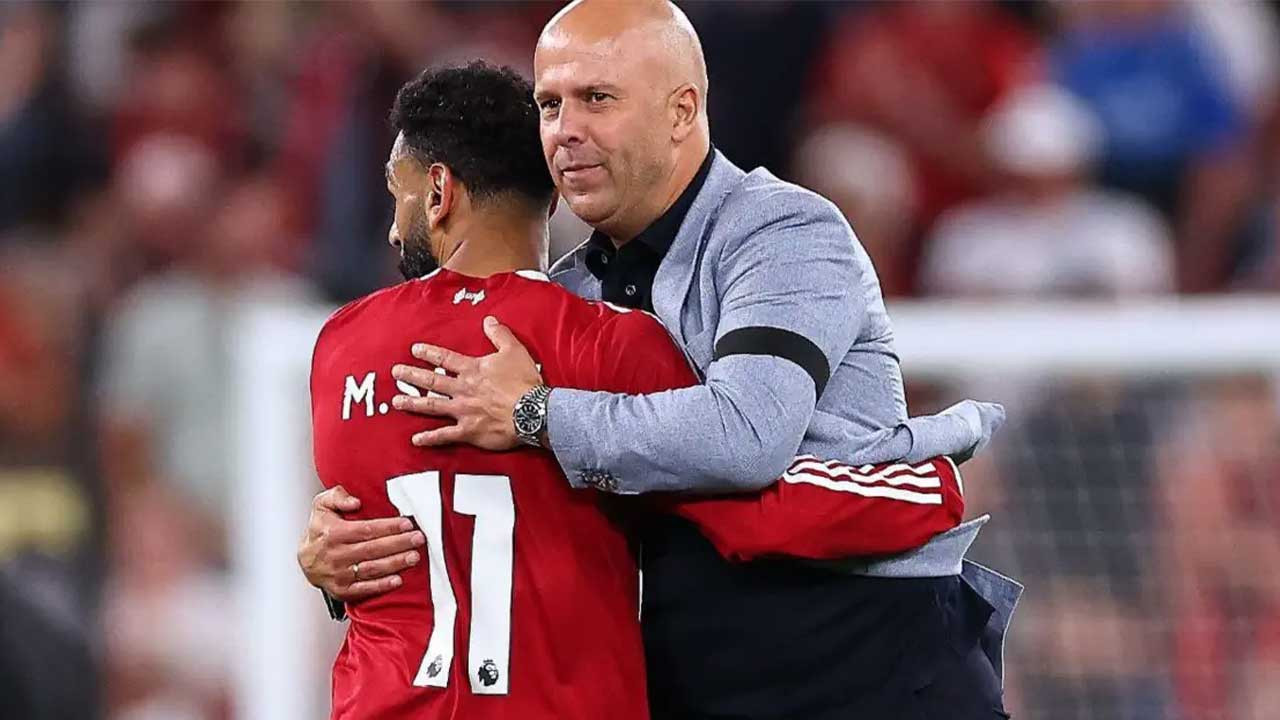 Liverpool'da Arne Slot ile Salah arasında barış sağlandı