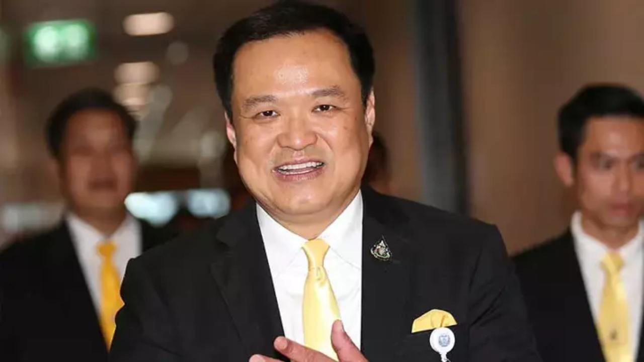 Tayland'da erken seçim kararı: Parlamento feshedildi