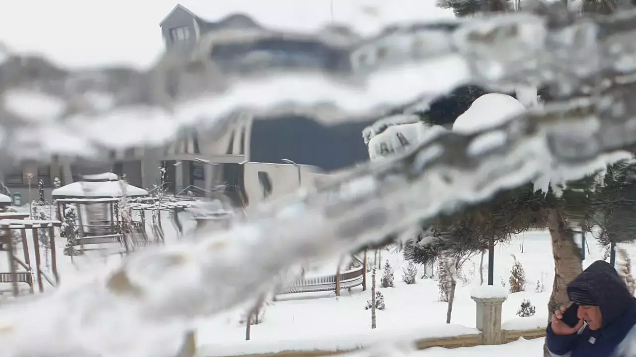 Anadolu kara teslim! 172 yerleşim yerine ulaşım kapandı